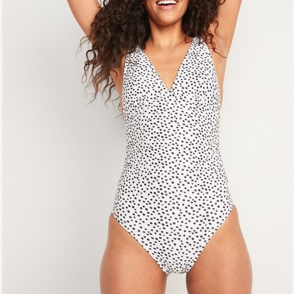 NWT Old Navy Black & White Polka Dot Spotted One Piece Swimsuit, Medium